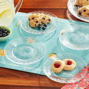 Pioneer Woman Cassie Clear Embossed Appetizer Plates Salad Dessert Set of 4